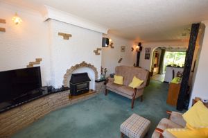 Lounge- click for photo gallery